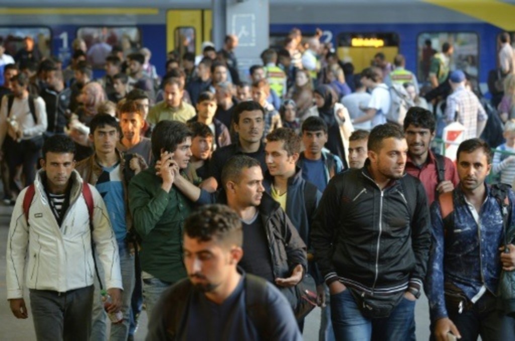 Migrants-Munich-debordee-face-a-l-afflux-des-refugies_article_popin