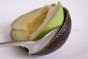 Recette vegan avocat dénoyauté Recette vegan avocat dénoyauté