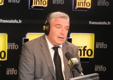 Catastrophe ferroviaire de Brétigny-sur-Orge: le ministre des Transports dément des pillages