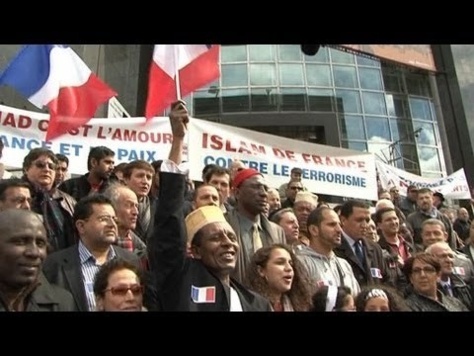 Le musulman en France,  bouc-émissaire d'un malaise plus général (interview)