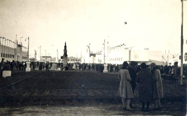 DE pb- Exposition 1930- 047